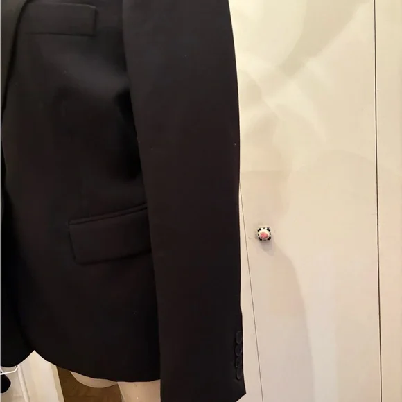 Equipment Femme Women's Anais Black Blazer
$525 - Picture 5 of 6